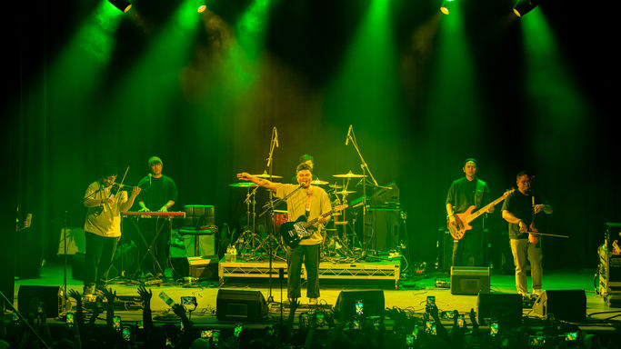 Silent Sanctuary & SunKissed Lola LIVE in Adelaide